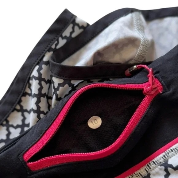 LULULEMON | Run: Speed Short *4-way Stretch Soul Geo Silver Spoon Black / Black - Picture 6 of 6